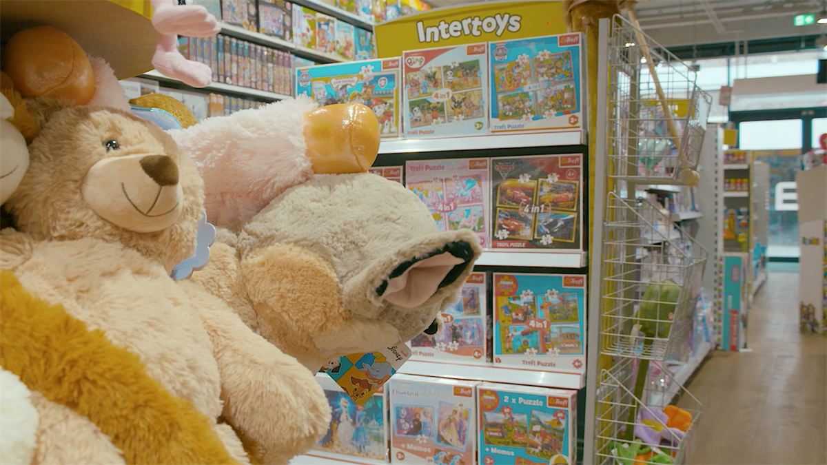 Gluren Elegantie Conciërge Speelgoed houdt toch stand in winkelstraat | PropertyNL
