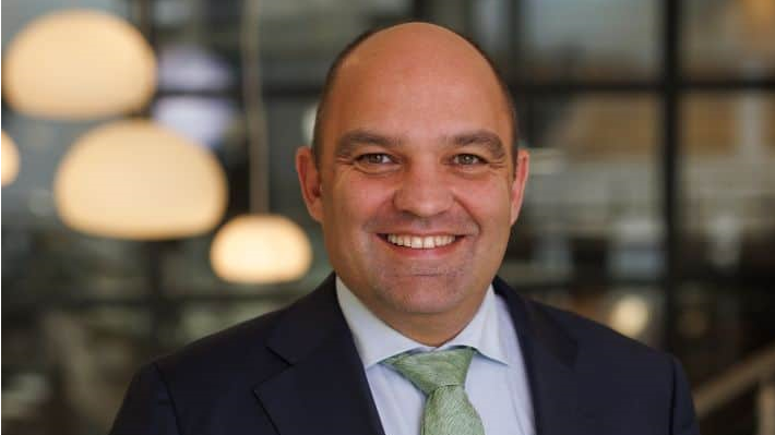 Prijs lonkt voor wethouder die Moerdijk wil o...