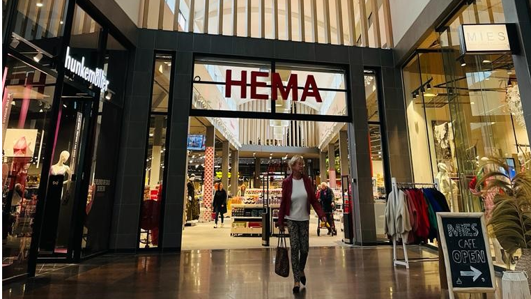 barst scherp Emotie Hema opent een nieuwe winkel in Houten | PropertyNL